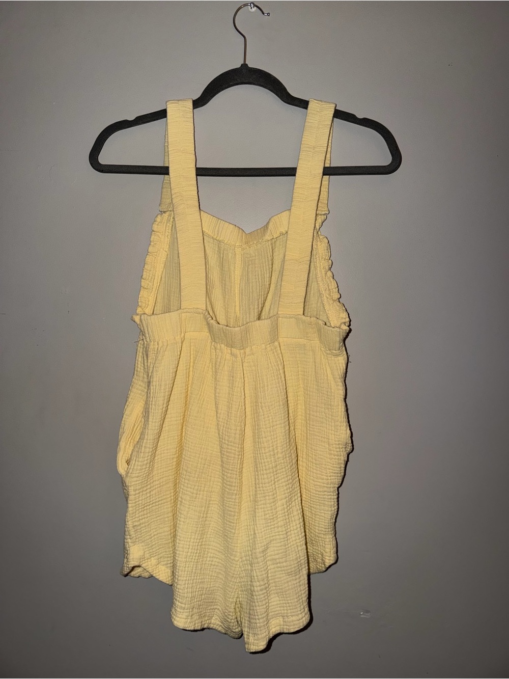 Light Yellow Textured Romper - Picture 2 of 3